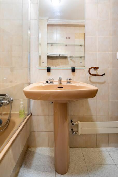 Apartamento Centro De Vigo Con Paking Gratuito Esterno foto